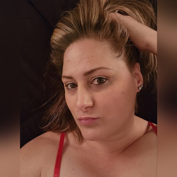 Meet the Posher Other - Meet your Posher, Ashley!